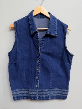 Sleeveless Dark Blue Denim Button-Up Vest